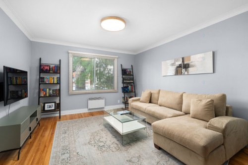 Salon - 4684 Av. Hingston, Montréal (Côte-Des-Neiges/Notre-Dame-De-Grâce), QC - Indoor Photo Showing Living Room