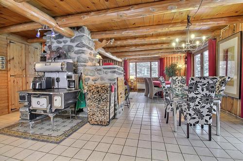 Cuisine - 62 Route 143, Melbourne, QC - Indoor Photo Showing Other Room