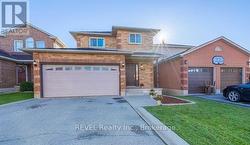 79 LYNNETTE DRIVE  Hamilton, ON L9B 2M5