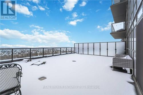 909 - 470 Dundas Street E, Hamilton, ON - Outdoor