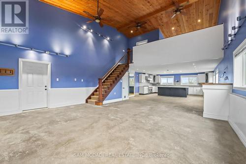 1291 Old Highway 8, Hamilton, ON - Indoor Photo Showing Other Room