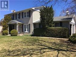 62 LANDFAIR CRESCENT  Toronto, ON M1J 3A7