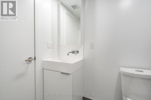 309 - 370 Martha Street, Burlington, ON - Indoor Photo Showing Bathroom