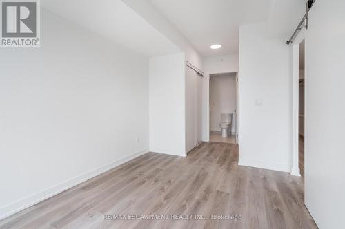 309 - 370 Martha Street, Burlington, ON - Indoor Photo Showing Other Room