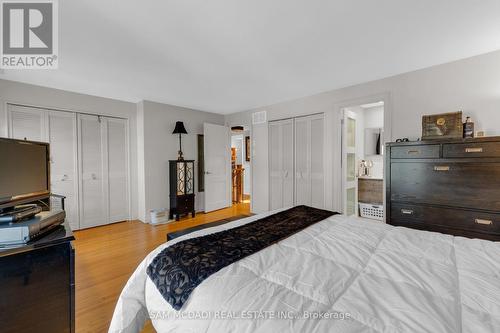3620 Ponytrail Drive, Mississauga, ON - Indoor Photo Showing Bedroom