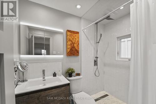 3620 Ponytrail Drive, Mississauga, ON - Indoor Photo Showing Bathroom