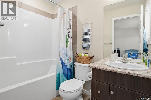 7904 Canola Avenue, Regina, SK - Indoor Photo Showing Bathroom