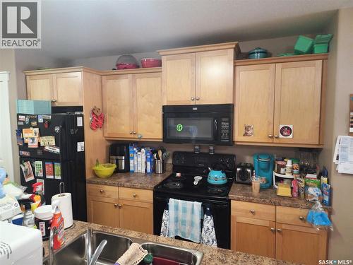 526 Toronto Street, Regina, SK - Indoor Photo Showing Kitchen With Double Sink