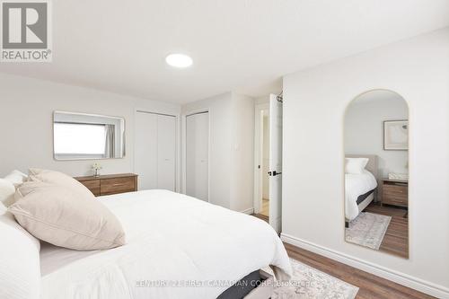 60 - 35 Waterman Avenue, London South (South R), ON - Indoor Photo Showing Bedroom