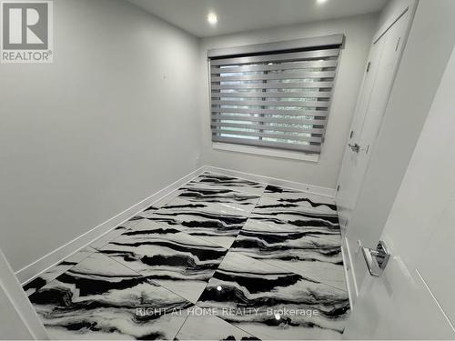 1373 Normandy Crescent, Ottawa, ON - Indoor Photo Showing Other Room