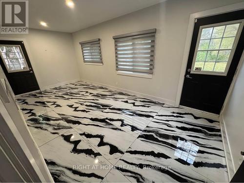 1373 Normandy Crescent, Ottawa, ON - Indoor Photo Showing Bedroom