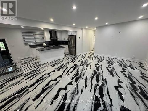 1373 Normandy Crescent, Ottawa, ON - Indoor Photo Showing Other Room