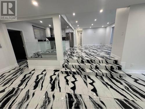 1373 Normandy Crescent, Ottawa, ON - Indoor Photo Showing Other Room