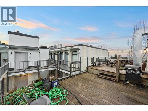 754-758 E Broadway, Vancouver, BC 