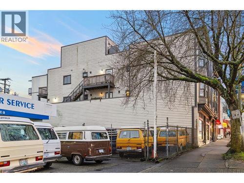 754-758 E Broadway, Vancouver, BC 