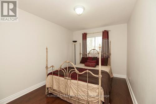 3481 Ashcroft Crescent, Mississauga, ON - Indoor Photo Showing Bedroom