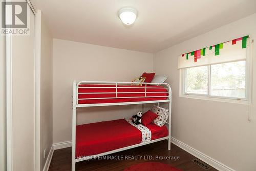 3481 Ashcroft Crescent, Mississauga, ON - Indoor Photo Showing Bedroom