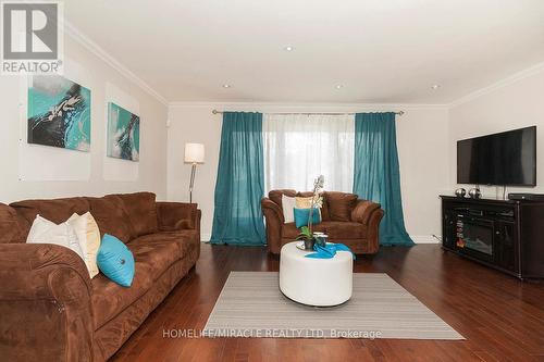 3481 Ashcroft Crescent, Mississauga, ON - Indoor Photo Showing Living Room