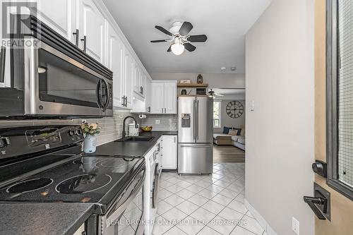 22 - 6 Vineland Avenue, Hamilton, ON - Indoor Photo Showing Kitchen