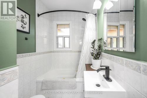 22 - 6 Vineland Avenue, Hamilton, ON - Indoor Photo Showing Bathroom