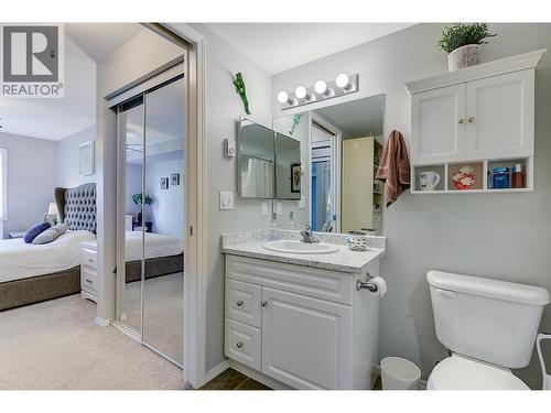 Primary ensuite - 4 pc - 265 Froelich Road Unit# 204, Kelowna, BC - Indoor Photo Showing Bathroom