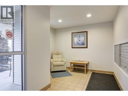 Front entrance / mail room - 265 Froelich Road Unit# 204, Kelowna, BC - Indoor Photo Showing Other Room