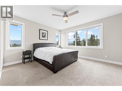 1064 Aurora Heights, West Kelowna, BC - Indoor Photo Showing Bedroom