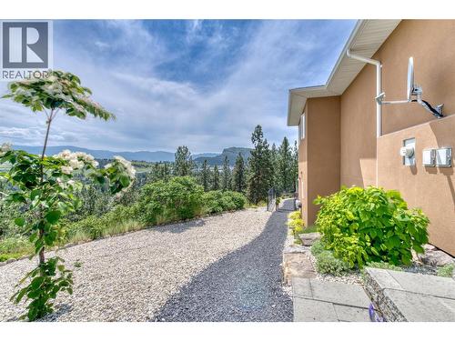 1064 Aurora Heights, West Kelowna, BC - Outdoor