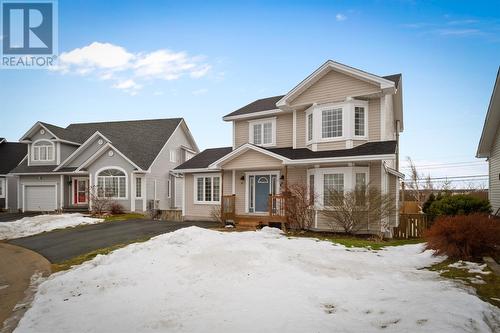 42 Goldeneye Place  Mount Pearl, NL A1N 5J3