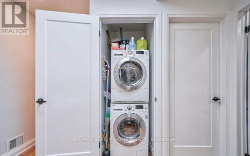 567 Atwater Avenue, Mississauga, ON - Indoor Photo Showing Laundry Room