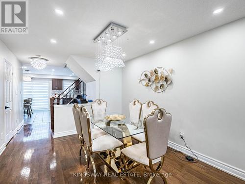 3221 Redpath Circle, Mississauga, ON - Indoor Photo Showing Dining Room