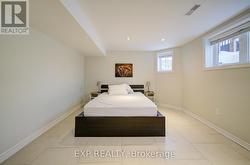 116 COLESBROOK ROAD  Richmond Hill, ON L4S 2G3