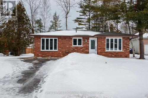 11 LISBON COURT  Wasaga Beach, ON L9Z 1L2
