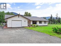 3056 HARMON Road  Vavenby, BC V0E 3A0