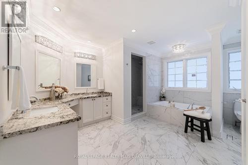 1189 Glen Road, Mississauga, ON - Indoor Photo Showing Bathroom