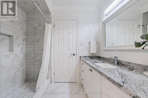 1189 Glen Road, Mississauga, ON - Indoor Photo Showing Bathroom