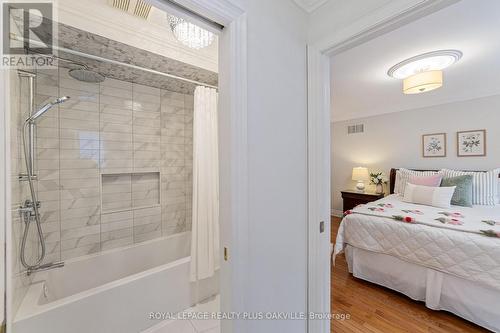 1189 Glen Road, Mississauga, ON - Indoor Photo Showing Bedroom