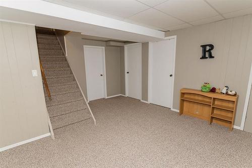 30 Bishop Bay, Carman, MB - Indoor Photo Showing Other Room
