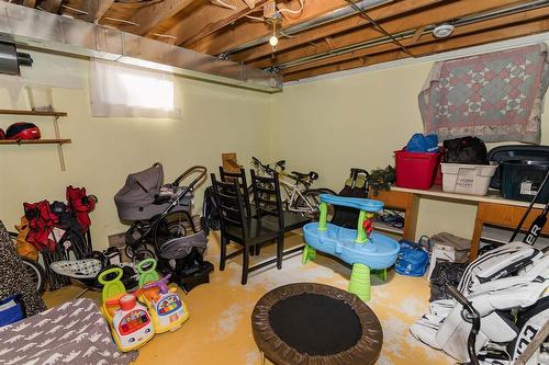 30 Bishop Bay, Carman, MB - Indoor Photo Showing Basement
