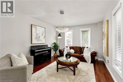 2006 Glenada Crescent Unit# 7, Oakville, ON - Indoor Photo Showing Living Room