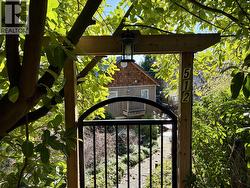 512 S FLETCHER ROAD  Gibsons, BC V0N 1V9