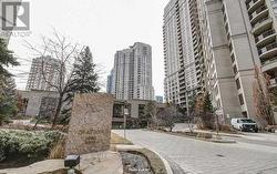 1430 - 3888 DUKE OF YORK BOULEVARD  Mississauga, ON L5B 4P5
