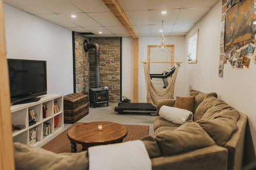 Salle familiale - 1 Rue Brassard, Labelle, QC - Indoor Photo Showing Other Room