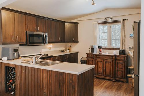 Cuisine - 1 Rue Brassard, Labelle, QC - Indoor Photo Showing Kitchen With Double Sink