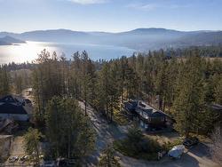 3947 Trepanier Heights Place  Peachland, BC V0H 1X2