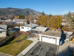 9574 Robson Crescent  Summerland, BC V0H 1Z0