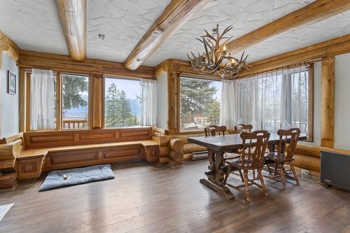 1084 Simmons Road, Creston, BC - Indoor Photo Showing Dining Room