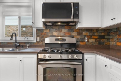 5 Fleming Road, Guelph, ON - Indoor Photo Showing Kitchen With Double Sink