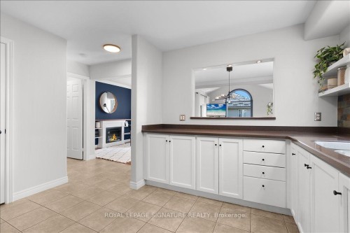 5 Fleming Road, Guelph, ON - Indoor Photo Showing Kitchen