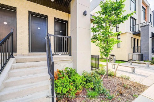 601-7 Steckley House Lane, Richmond Hill, ON - Outdoor With Exterior